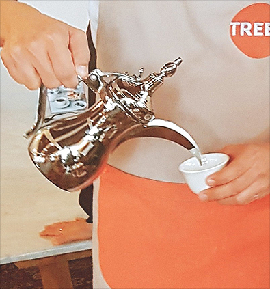 아랍에미리트 커피 사진