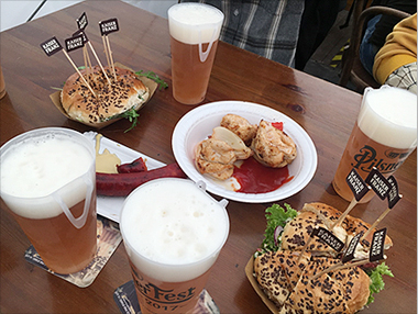 체코 맥주 축제 사진