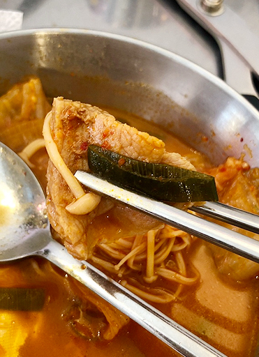 양푼이 김치찌개 음식 사진6