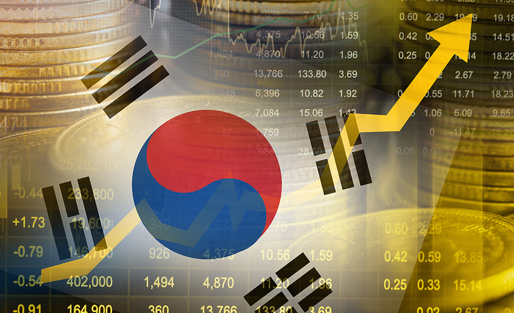 태극기와 주식 시세판, 상승 화살표로 표현한 한국 증시 상승 사진