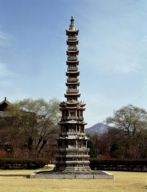 경복궁에 있었던 경천사지 십층석탑