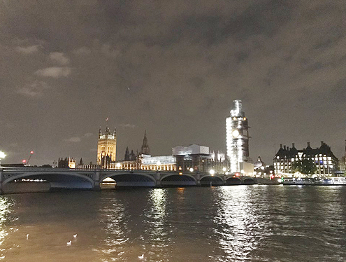 고요한 런던의 야경 사진